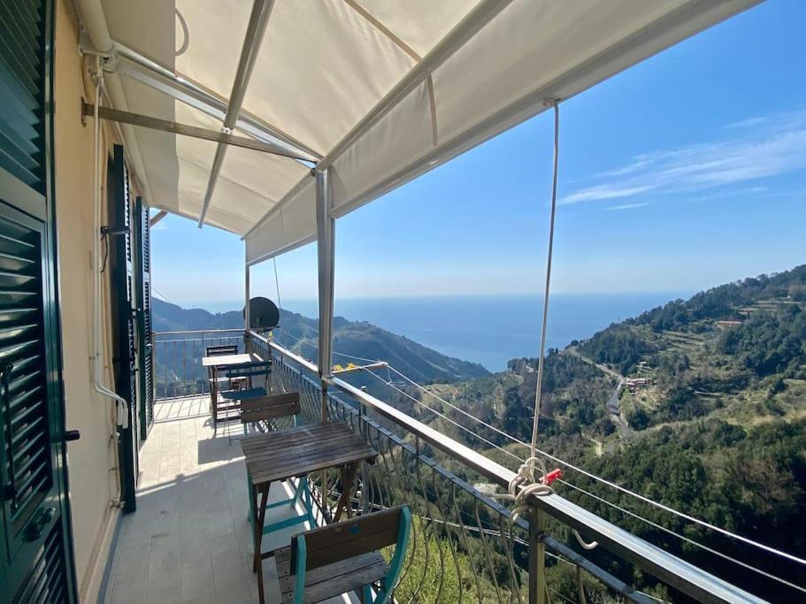 La Finestra Sul Mare A Drignana Villa Vernazza Exteriör bild