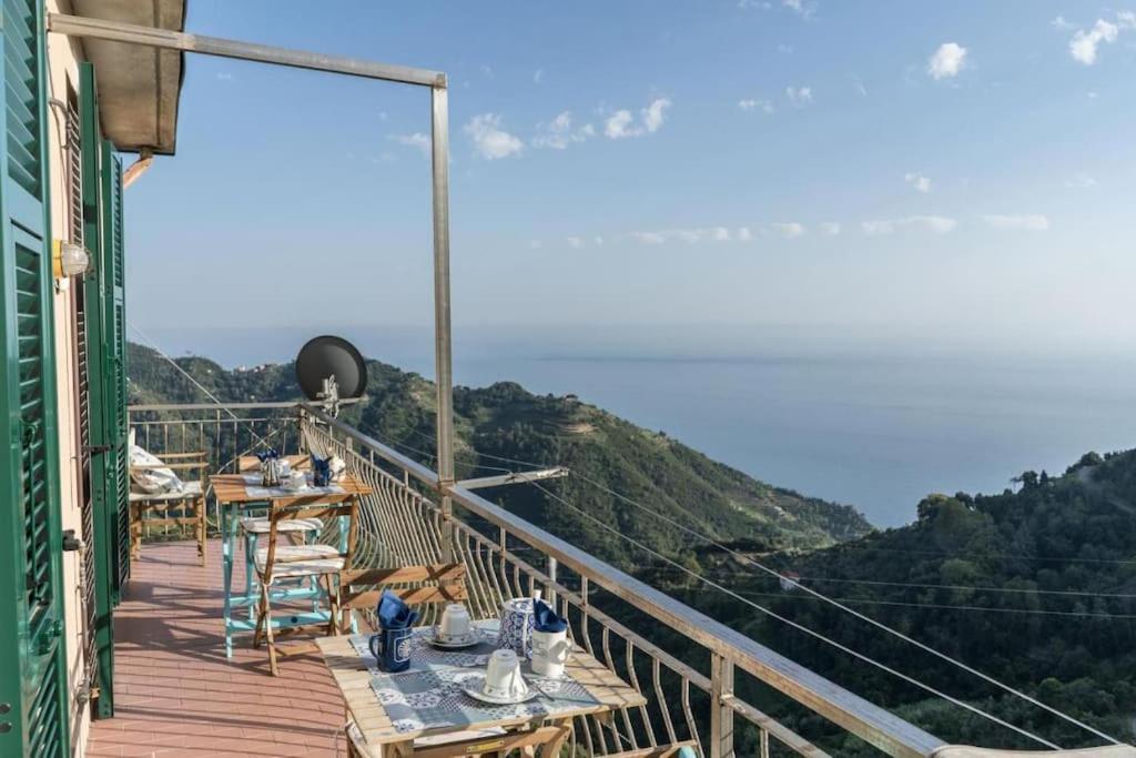 La Finestra Sul Mare A Drignana Villa Vernazza Exteriör bild